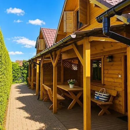For 5 People With A Swimming Pool دجيفنوفيك