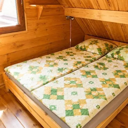 For 5 People With A Swimming Pool *